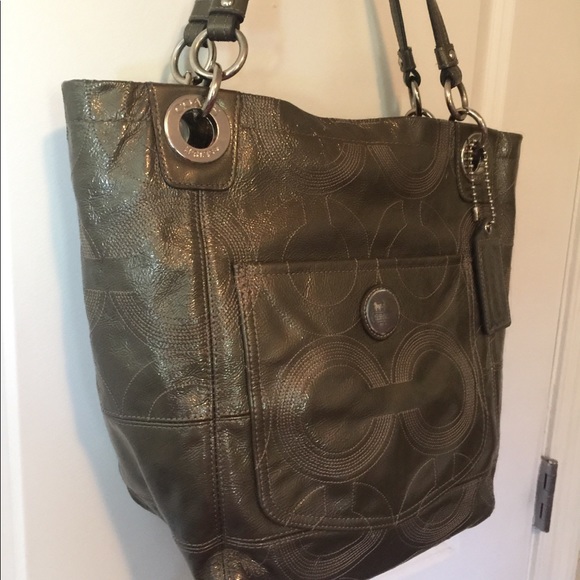 Coach purse - Picture 2 of 2